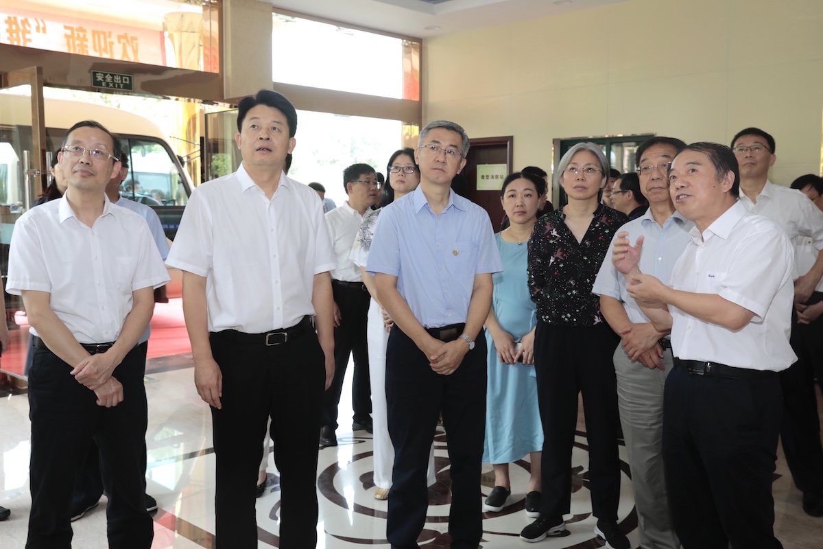 1598941898822430MWC7.jpg IMG_6085.jpg